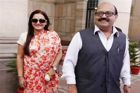 amar singh wife jaya prada|amar singh family.